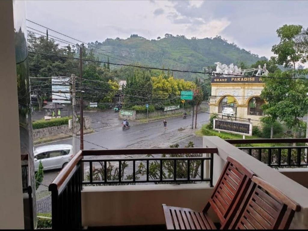 Hotel Hikmat Indah Bandung Exterior photo